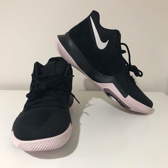 kyrie 3 black and white